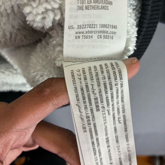 Hollister Blank Boxy Cropped Full Zip Sherpa Lined Hoodie Women’s Size L Black - Picture 6 of 8